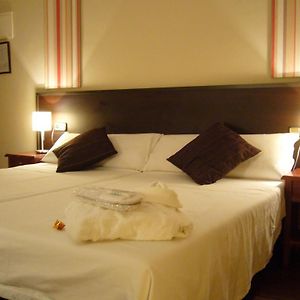 Habitación con Cama King